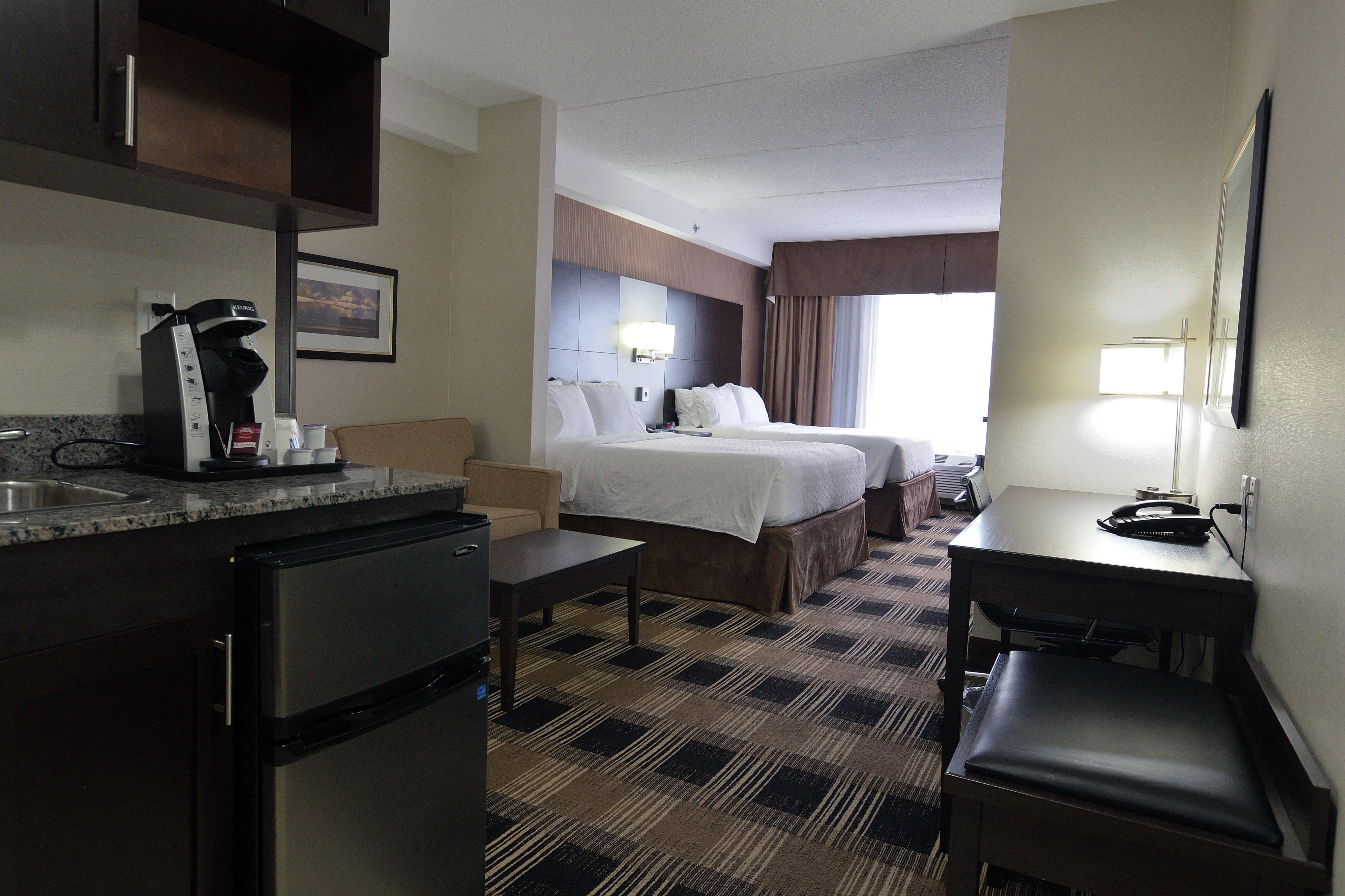 Holiday Inn Express & Suites Ottawa East-Orleans By Ihg Exterior photo