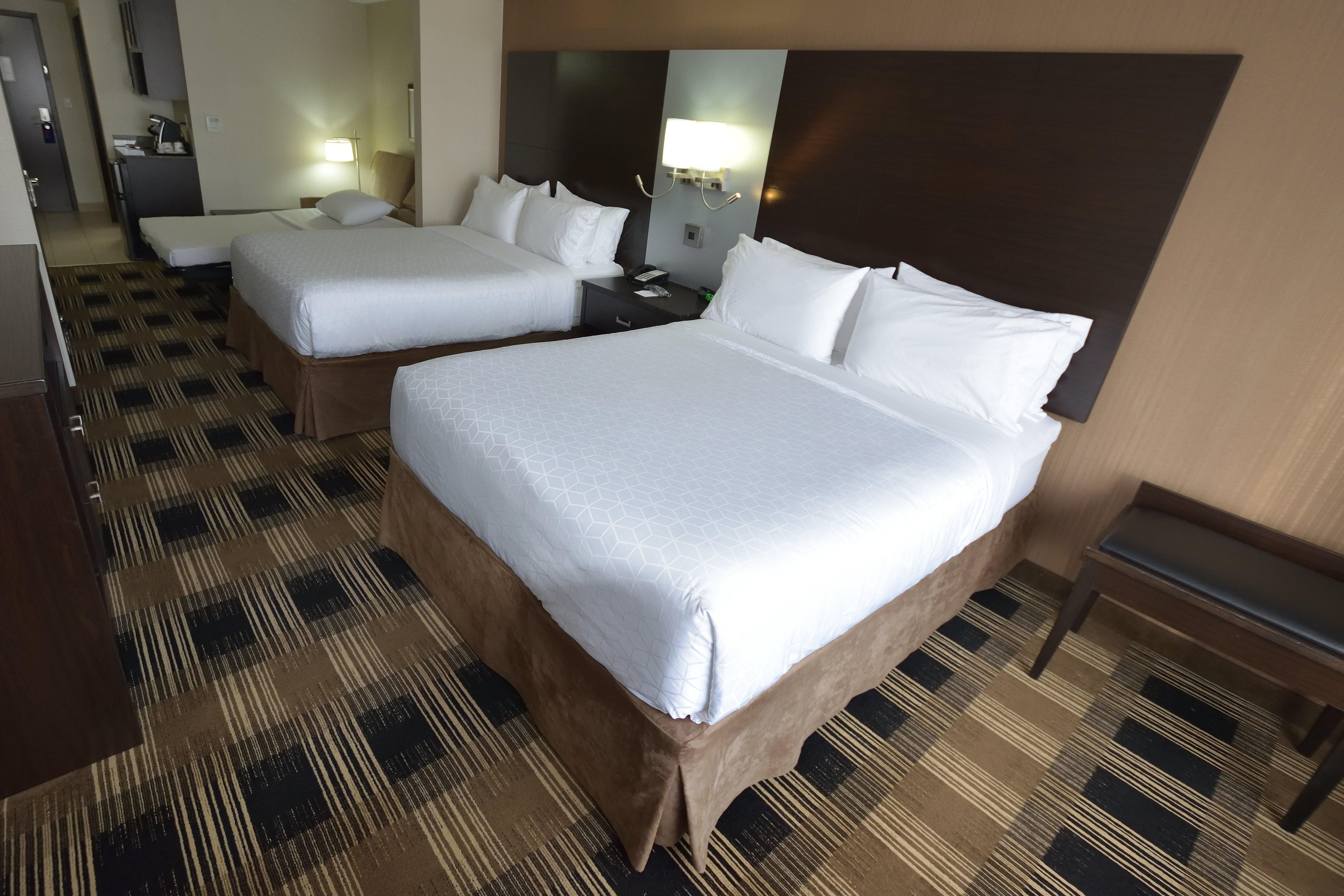 Holiday Inn Express & Suites Ottawa East-Orleans By Ihg Exterior photo