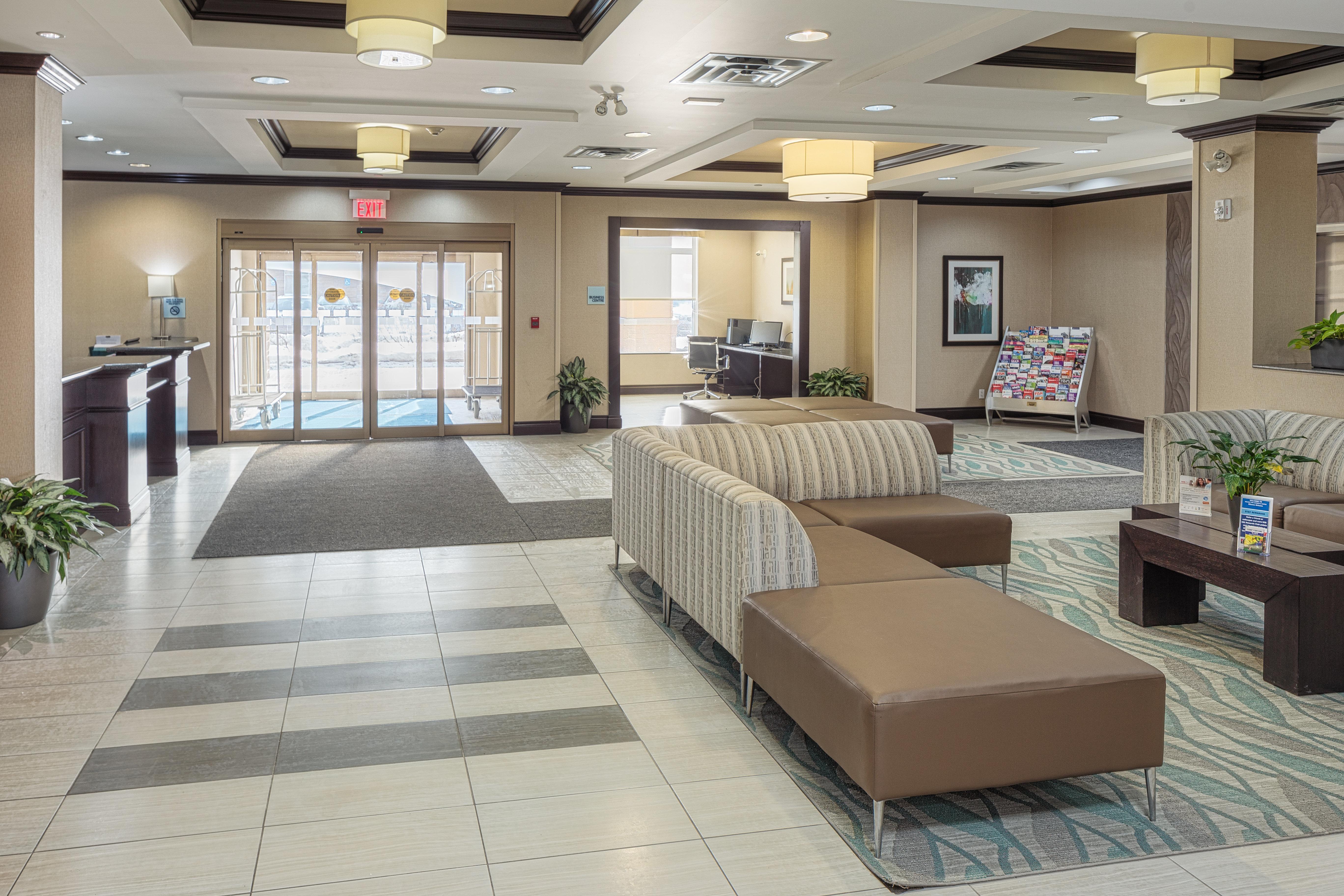 Holiday Inn Express & Suites Ottawa East-Orleans By Ihg Exterior photo
