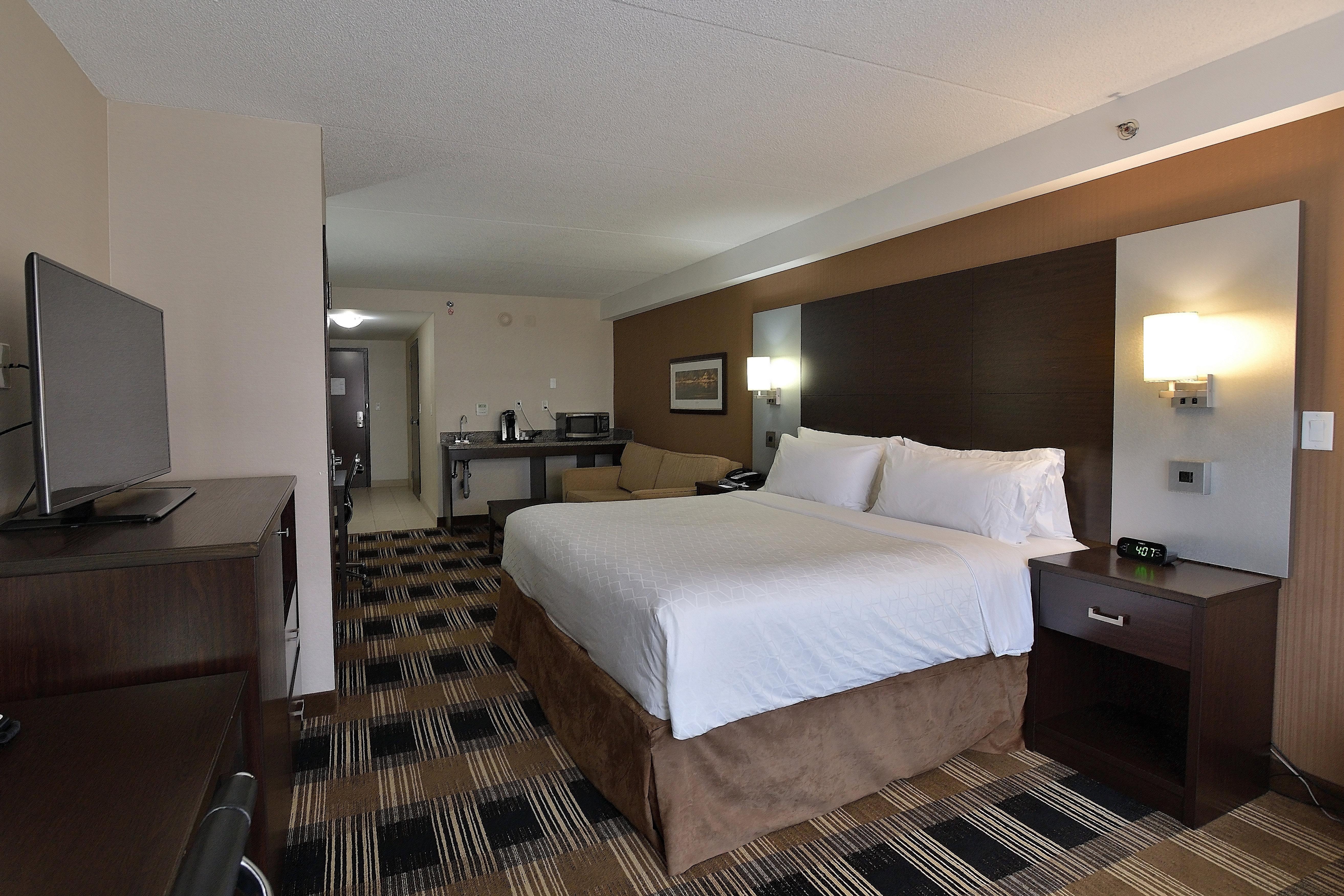 Holiday Inn Express & Suites Ottawa East-Orleans By Ihg Exterior photo