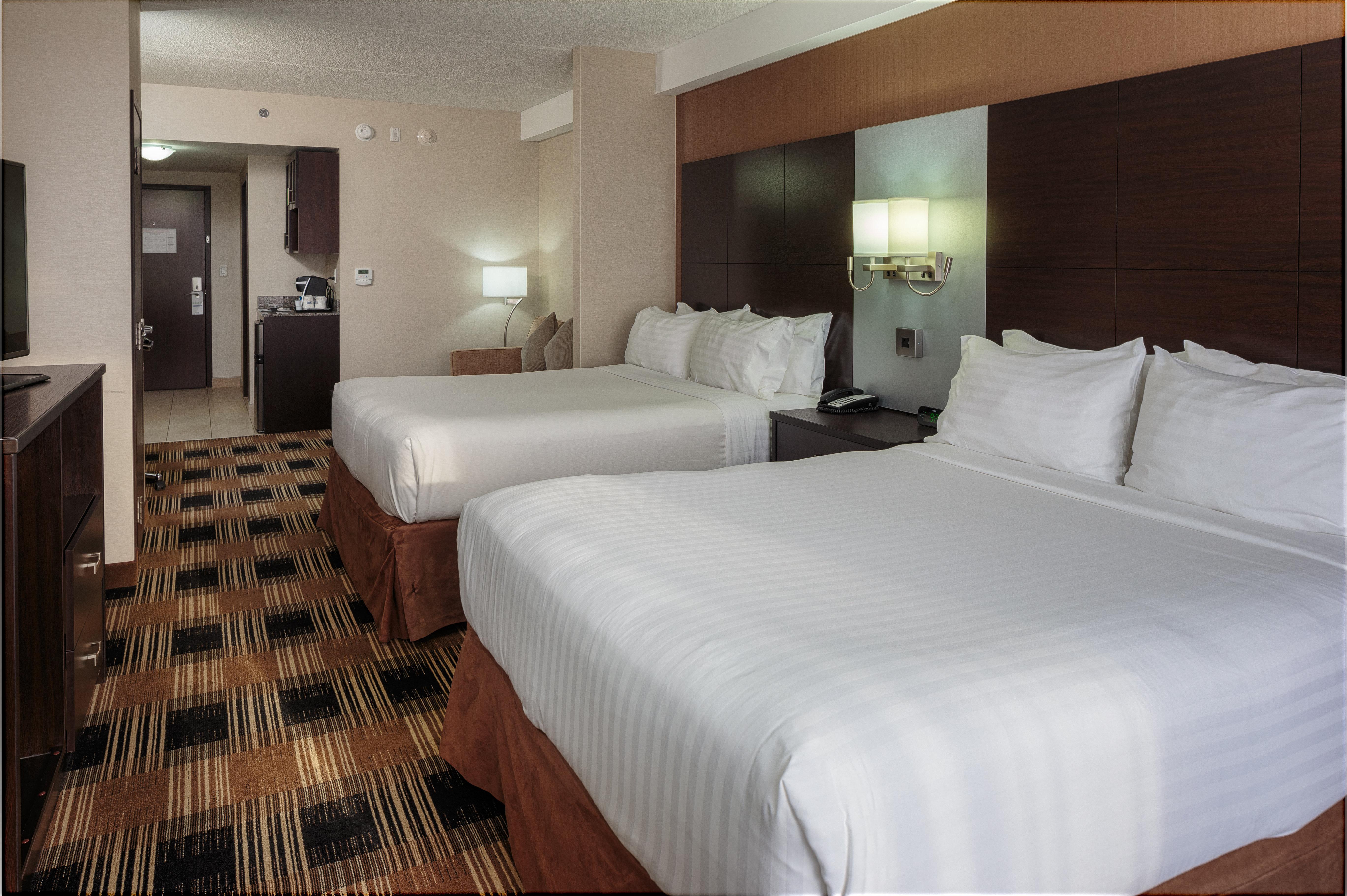 Holiday Inn Express & Suites Ottawa East-Orleans By Ihg Exterior photo